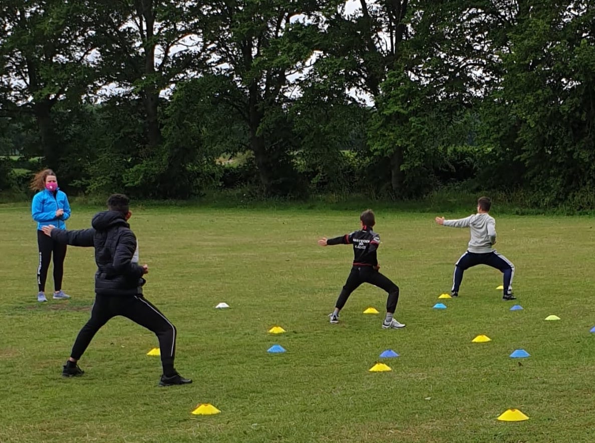 Karate training outisde hjka 3